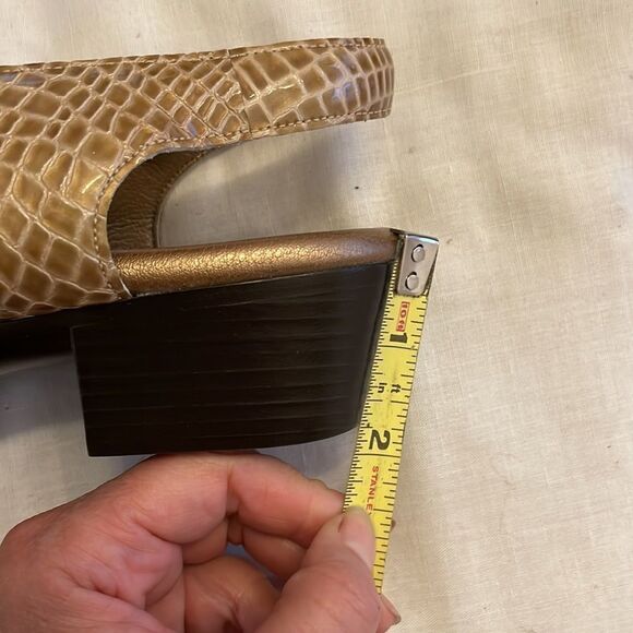 SAS SUNTIMER BEIGE CROC SANDALS. NEW - Picture 11 of 11